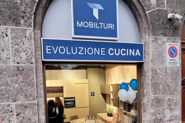 Mobilturi Point Milano 08 Mobilturi Point Milano 08